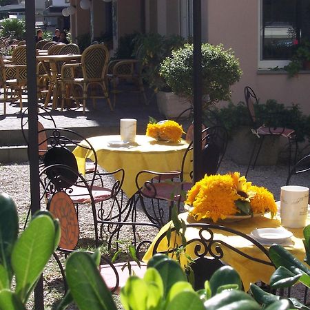 Hotel Des Bains Cattolica Dış mekan fotoğraf