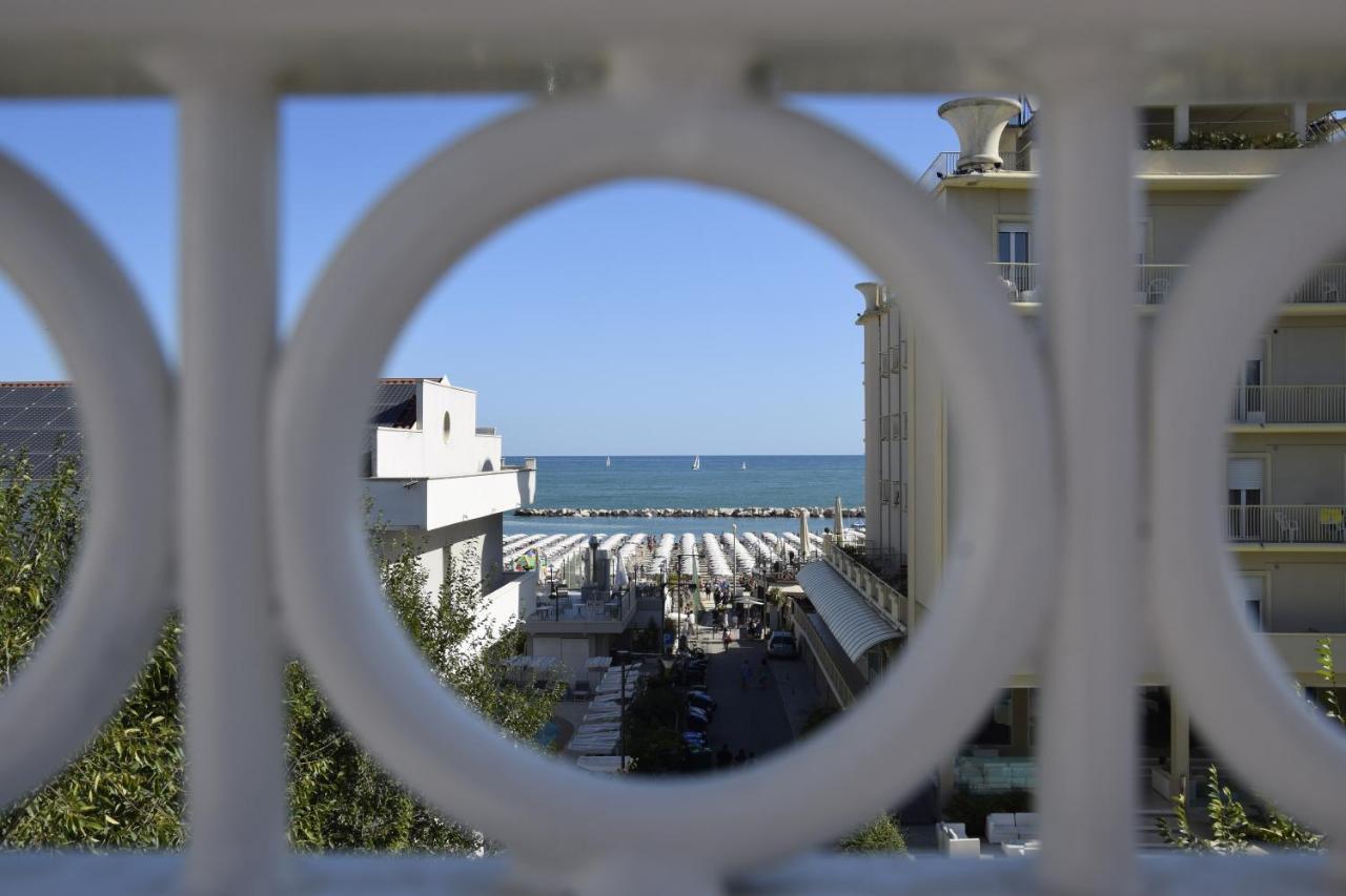 Hotel Des Bains Cattolica Dış mekan fotoğraf