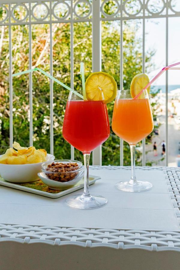 Hotel Des Bains Cattolica Dış mekan fotoğraf